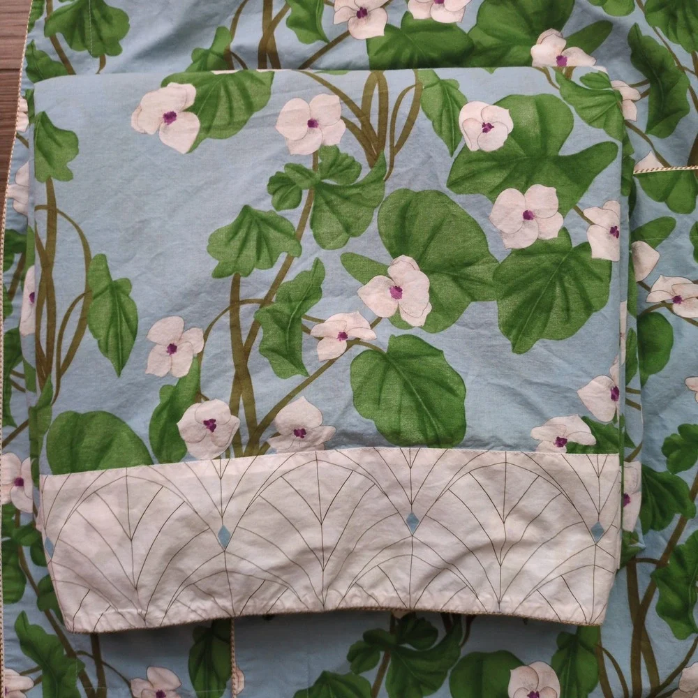 Yves Delorme Paris Hanae Pillow Cases & Queen Flat Sheet Morning Glory Floral